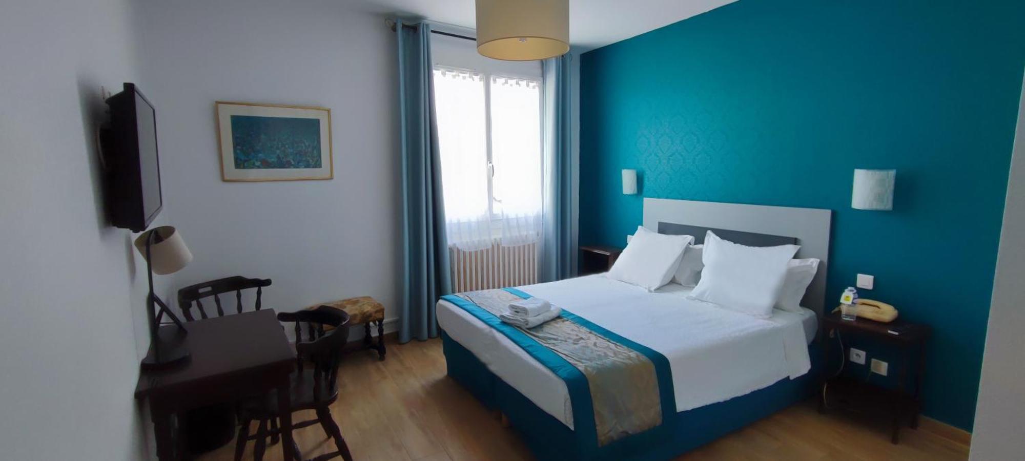 Logis Grand Hotel Pelisson Нонтрон Экстерьер фото