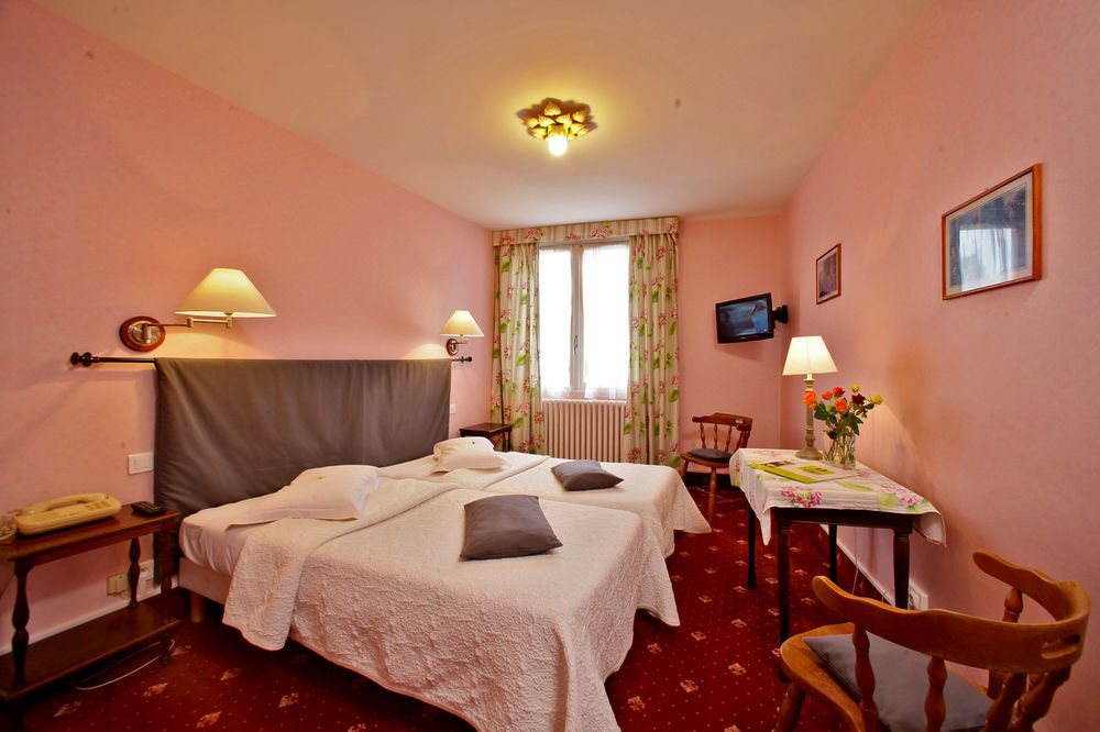 Logis Grand Hotel Pelisson Нонтрон Экстерьер фото