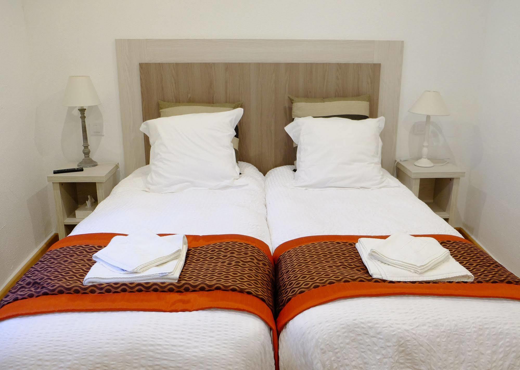 Logis Grand Hotel Pelisson Нонтрон Экстерьер фото
